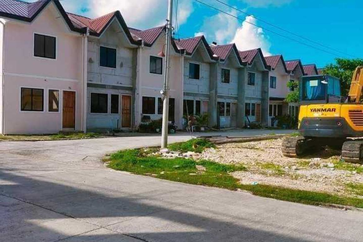 2 Bedroom Townhouse for Sale in Basak, Lapu-Lapu, Cebu – photo 2