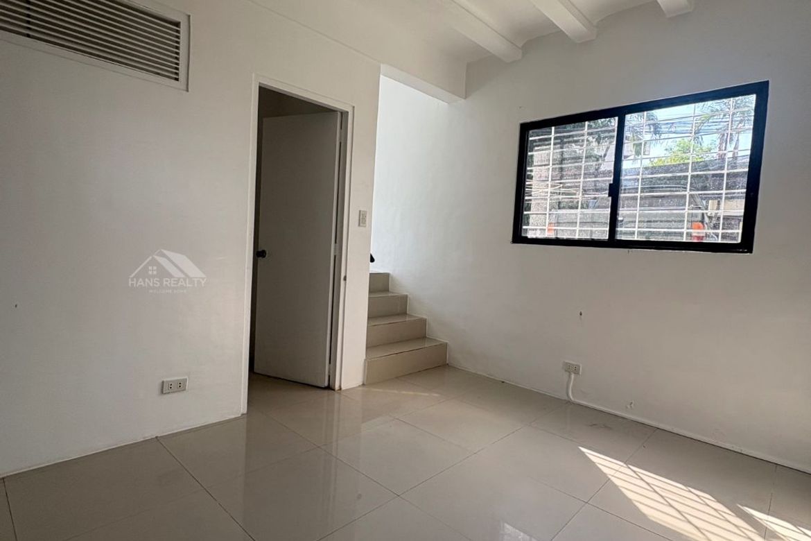 2 Bedroom Townhouse for Sale in BF Homes, Parañaque, Metro Manila – photo 4