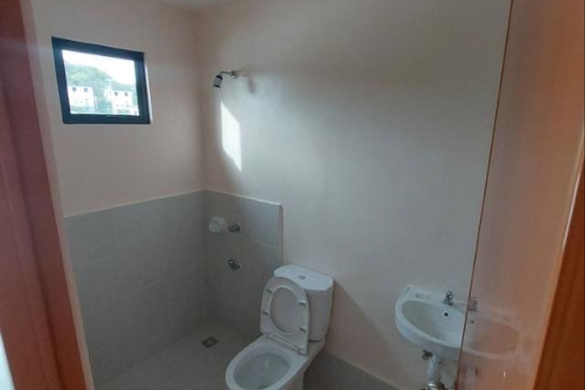 2 Bedroom Townhouse for Sale in Cabadiangan, Compostela, Cebu – photo 5