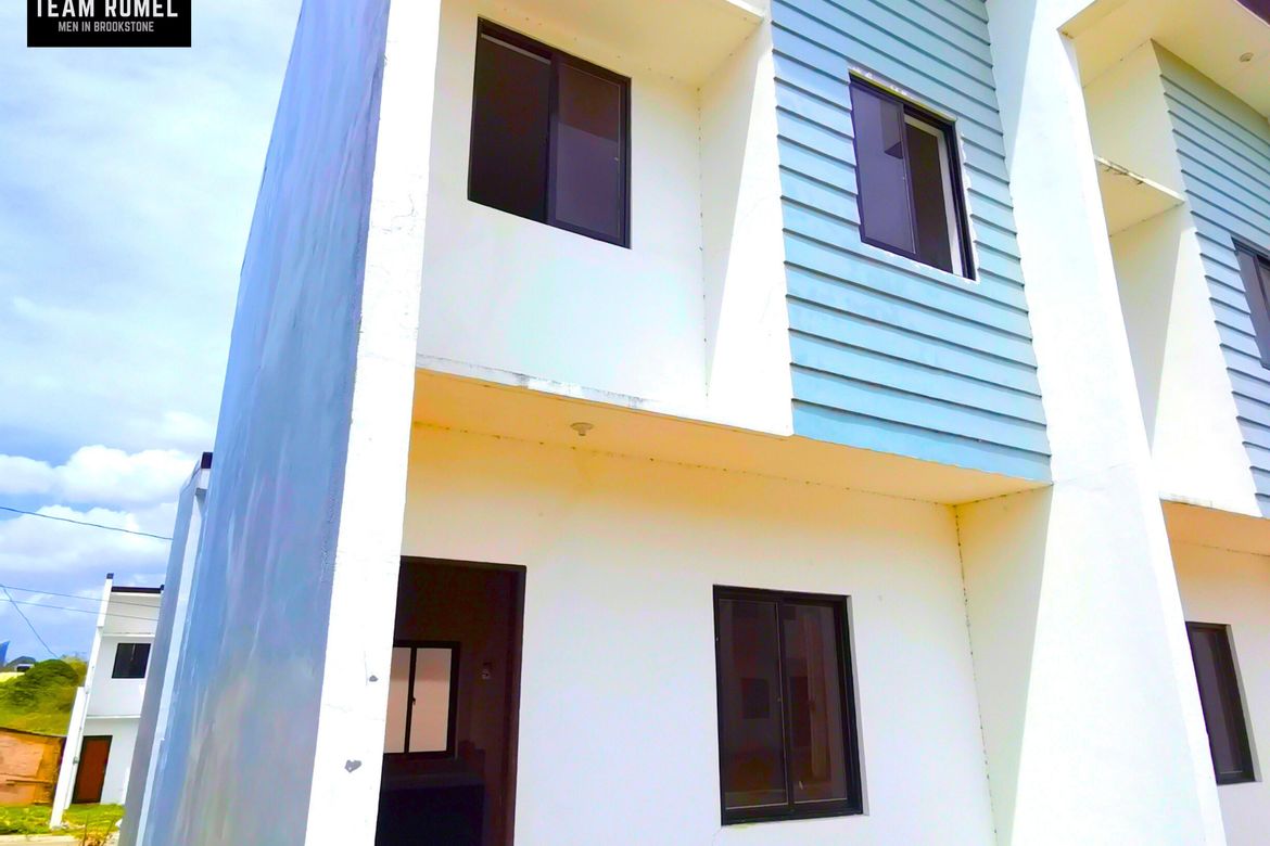 2 Bedroom Townhouse for Sale in Cabuco, Trece Martires, Cavite