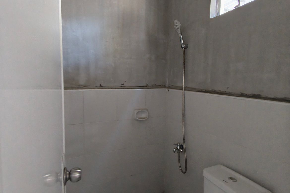 2 Bedroom Townhouse for Sale in Calzada, Balayan, Batangas – photo 3