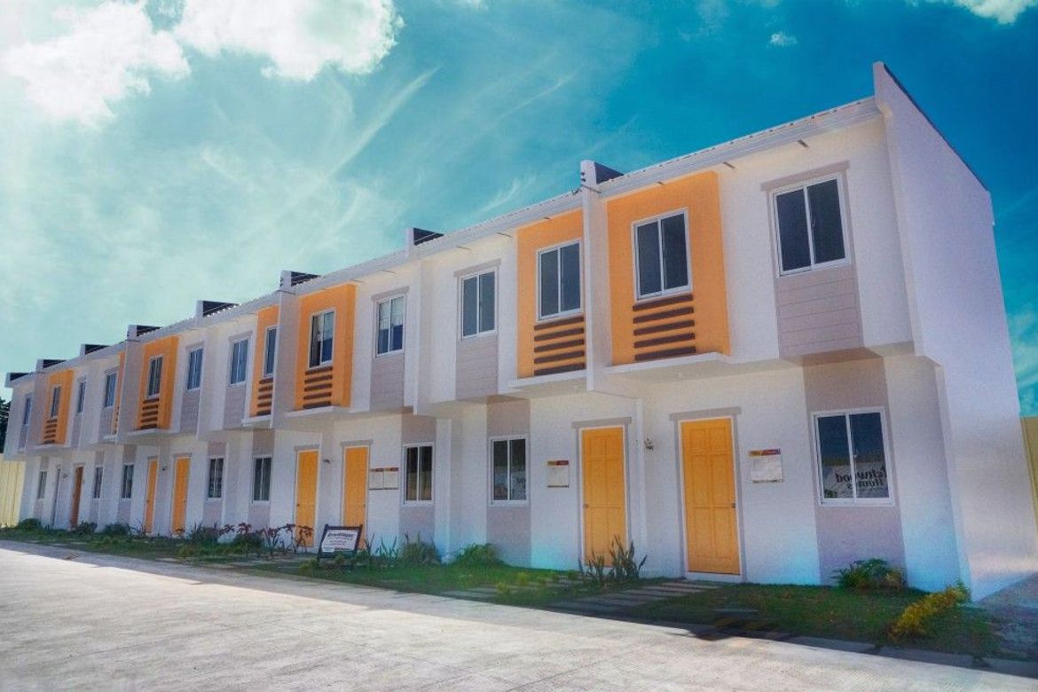 2 Bedroom Townhouse for Sale in Capitol Site, Cebu City, Cebu