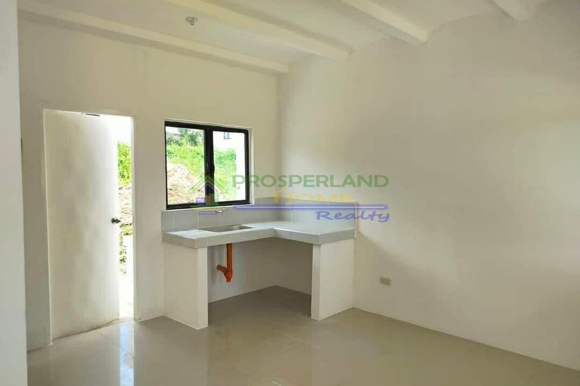 2 Bedroom Townhouse for Sale in Inocencio, Trece Martires, Cavite – photo 7