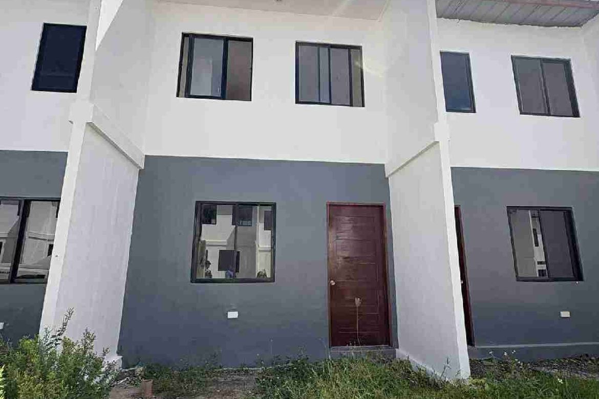 2 Bedroom Townhouse for Sale in Lagtang, Talisay, Cebu