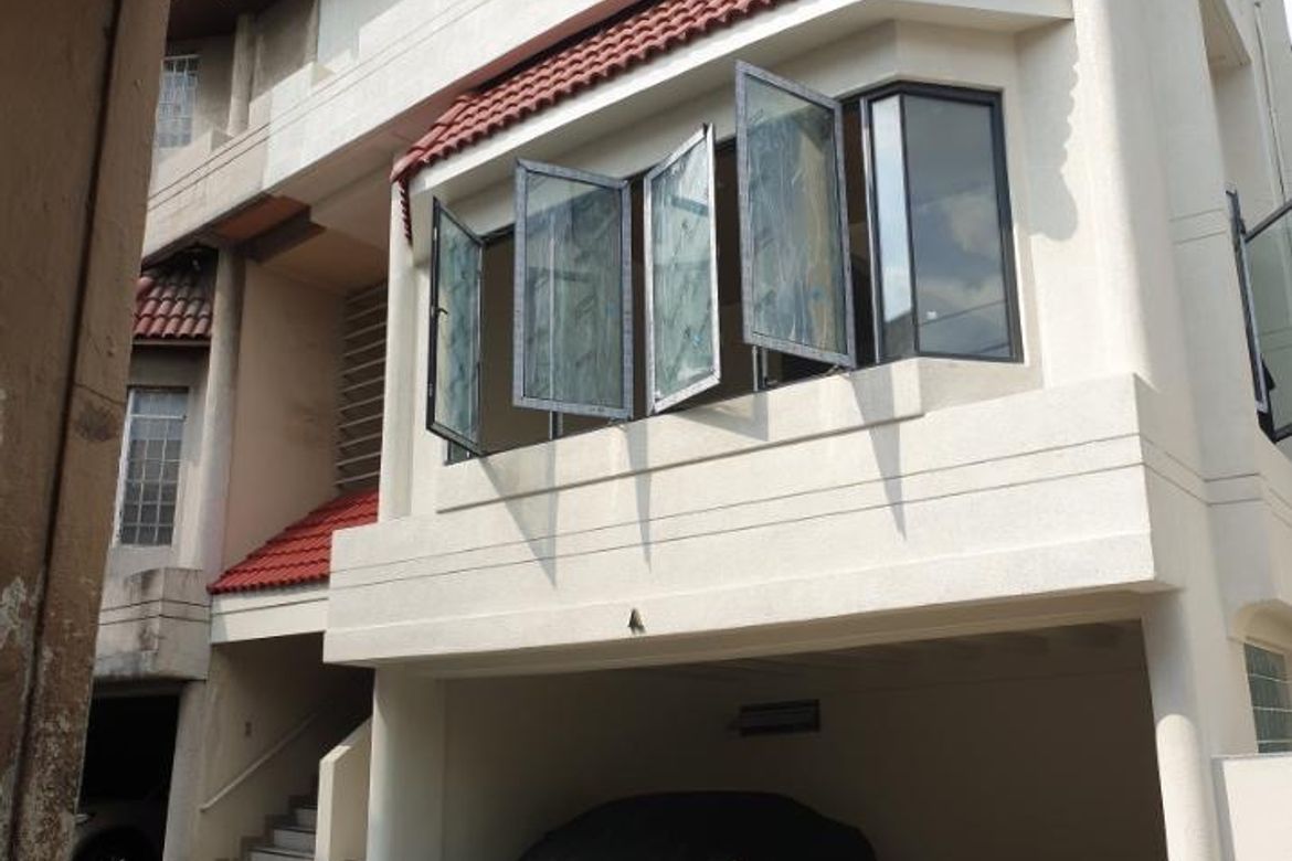 2 Bedroom Townhouse for Sale in Little Baguio, San Juan, Metro Manila