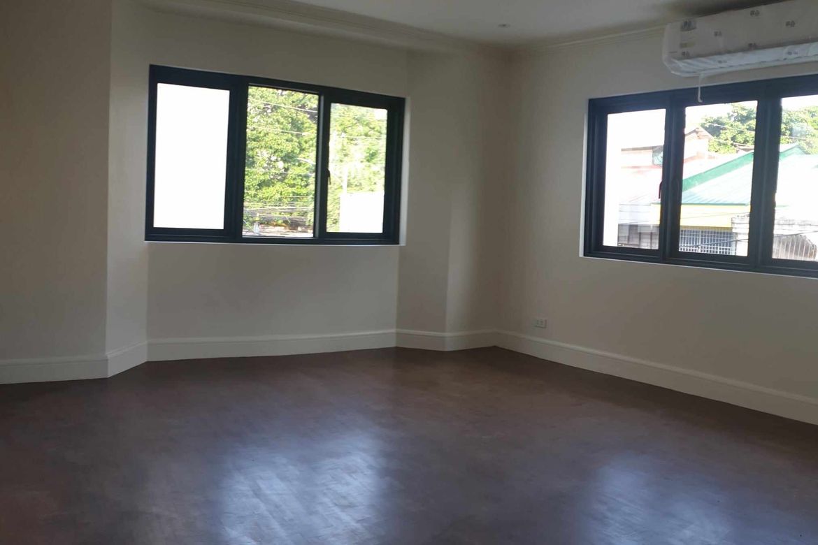 2 Bedroom Townhouse for Sale in Little Baguio, San Juan, Metro Manila – photo 3