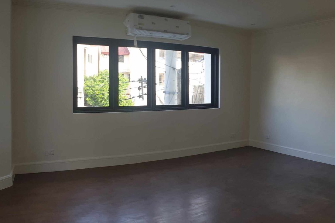 2 Bedroom Townhouse for Sale in Little Baguio, San Juan, Metro Manila – photo 4