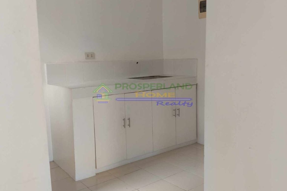 2 Bedroom Townhouse for Sale in Marulas, Kawit, Cavite – photo 5