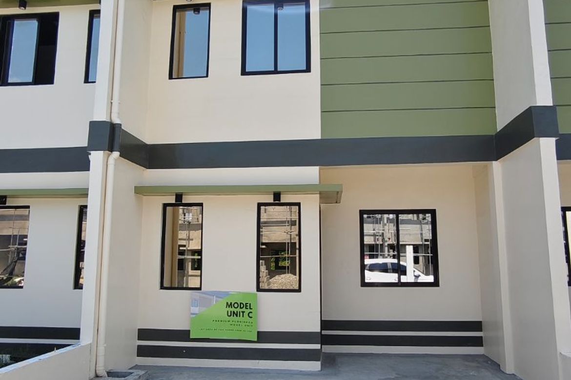 2 Bedroom Townhouse for Sale in Nancayasan, Urdaneta, Pangasinan