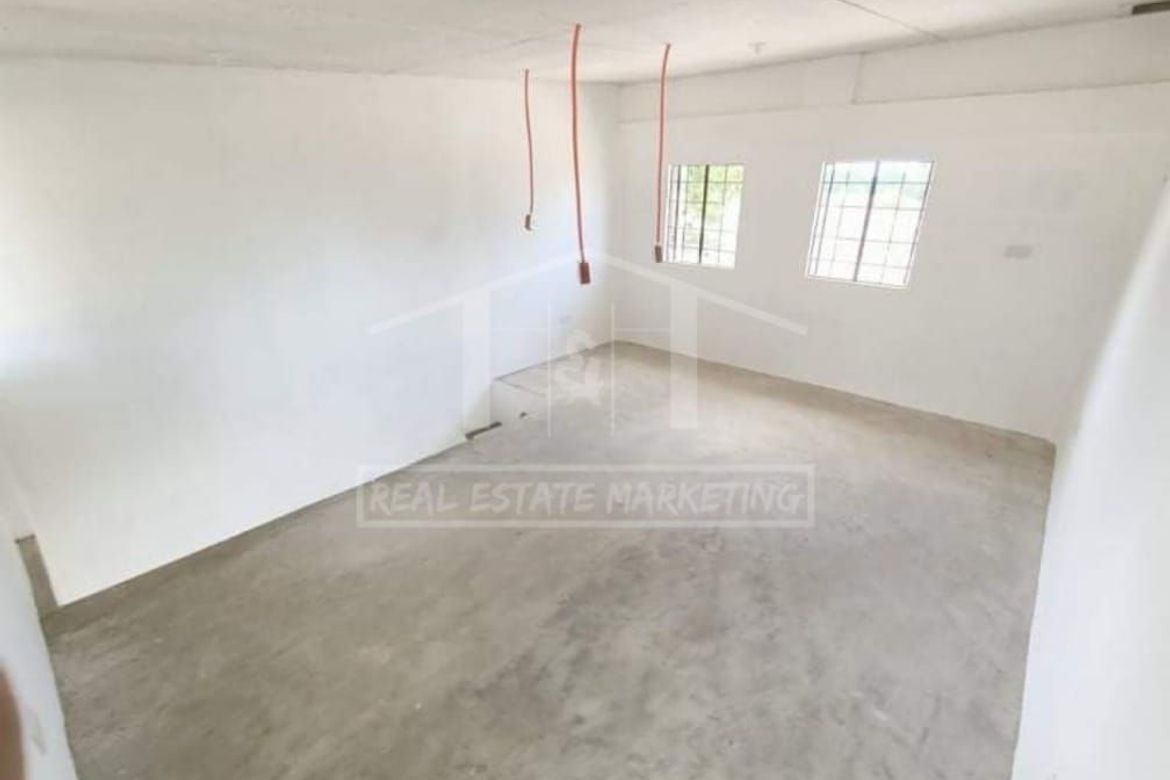 2 Bedroom Townhouse for Sale in Palangue 1, Naic, Cavite – photo 5