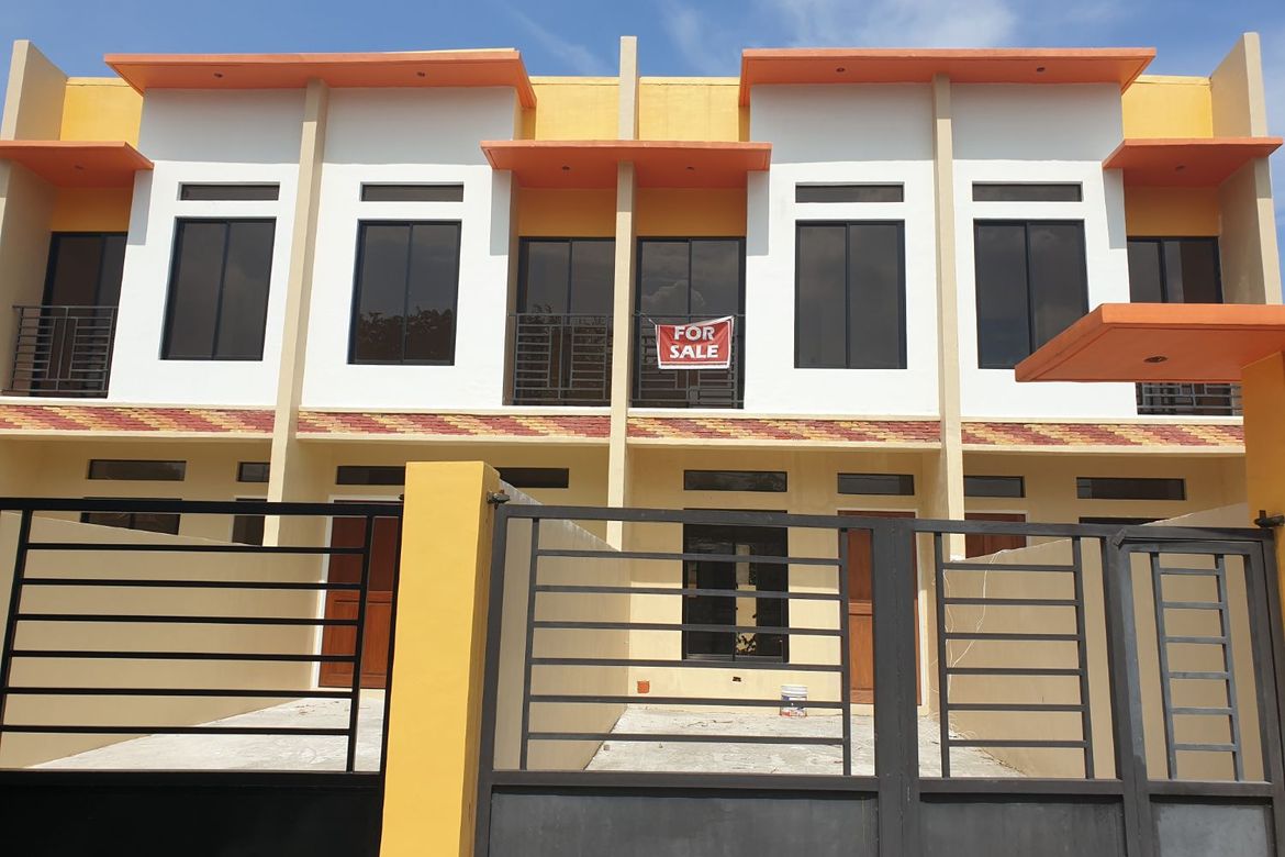 2 Bedroom Townhouse for Sale in Pamplona Tres, Las Piñas, Metro Manila