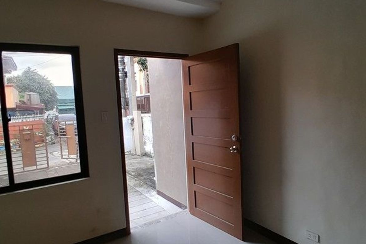2 Bedroom Townhouse for Sale in Pamplona Tres, Las Piñas, Metro Manila – photo 4