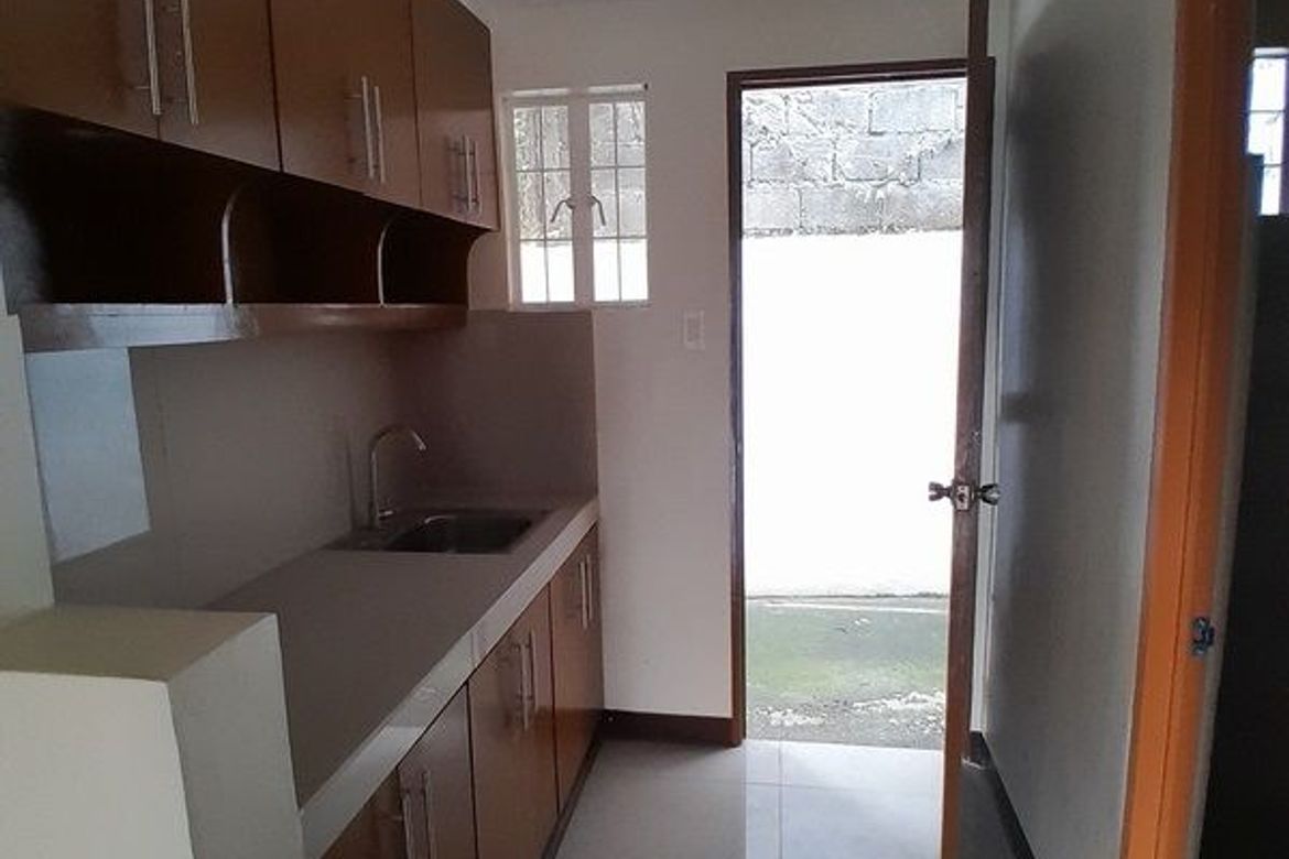 2 Bedroom Townhouse for Sale in Pamplona Tres, Las Piñas, Metro Manila – photo 6