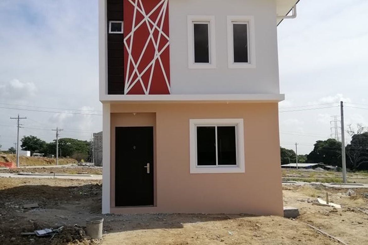 2 Bedroom Townhouse for Sale in Pandatung, Hermosa, Bataan
