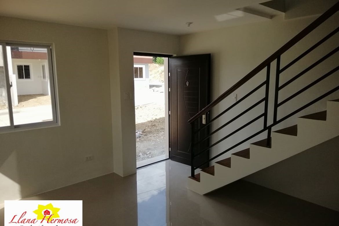 2 Bedroom Townhouse for Sale in Pandatung, Hermosa, Bataan – photo 5