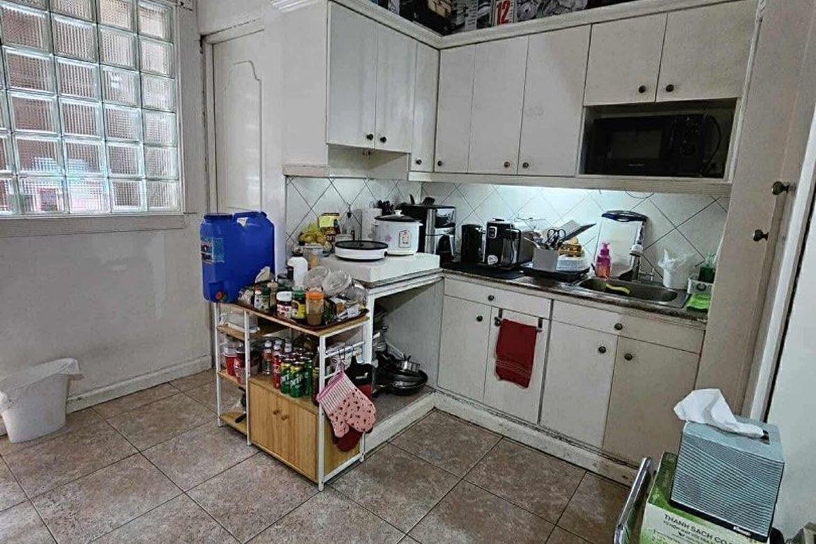 2 Bedroom Townhouse for Sale in Plainview, Mandaluyong, Metro Manila near MRT-3 Boni – photo 2