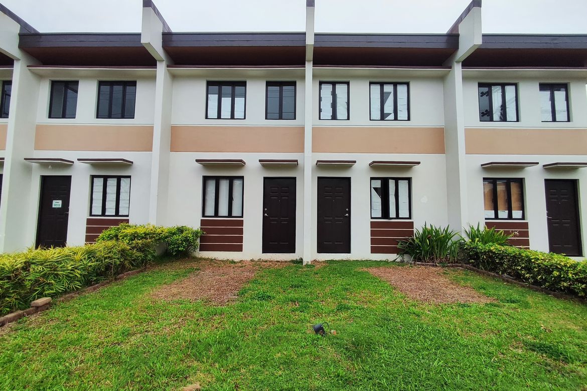 2 Bedroom Townhouse for Sale in Poblacion Barangay 6, Lipa, Batangas