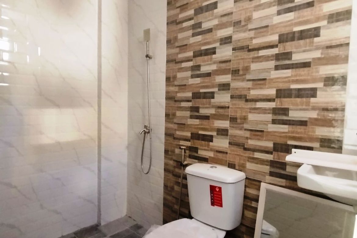 2 Bedroom Townhouse for Sale in Poblacion, Muntinlupa, Metro Manila – photo 3