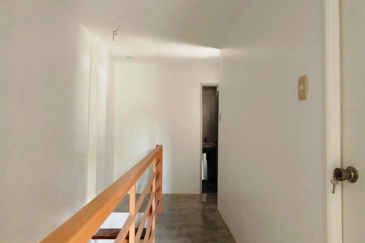 2 Bedroom Townhouse for Sale in Poblacion, Muntinlupa, Metro Manila – photo 5