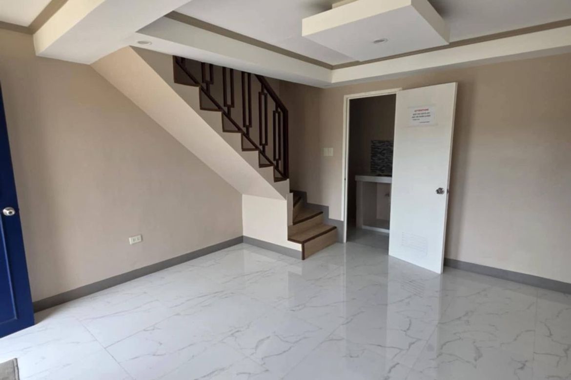 2 Bedroom Townhouse for Sale in Poblacion, Teresa, Rizal – photo 4