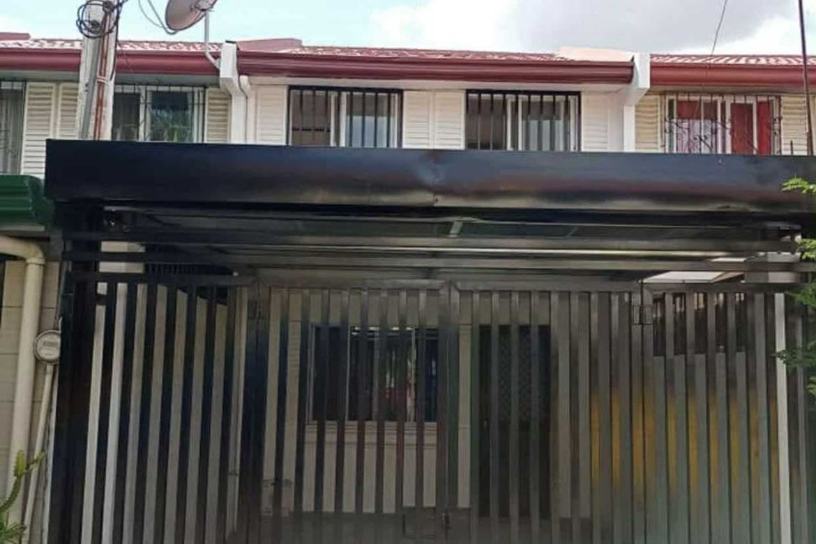 2 Bedroom Townhouse for Sale in Pulung Maragul, Angeles, Pampanga