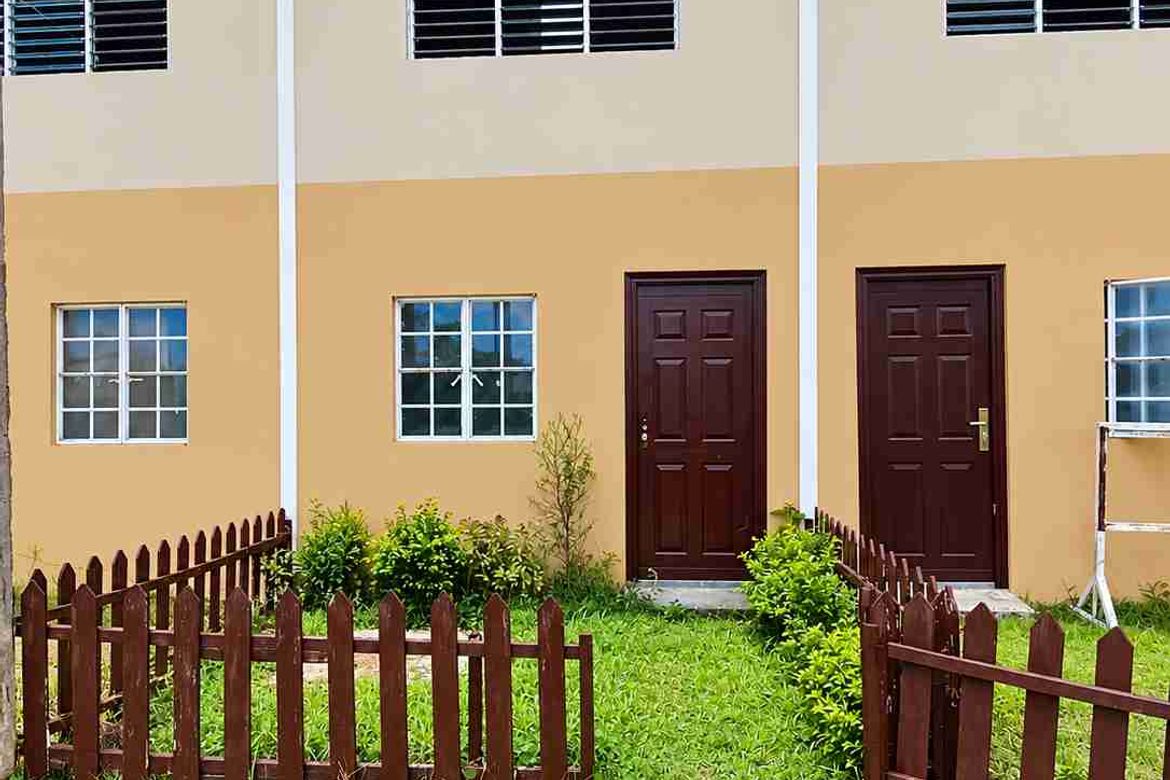 2 Bedroom Townhouse for Sale in Rizal District, San Leonardo, Nueva Ecija – photo 3