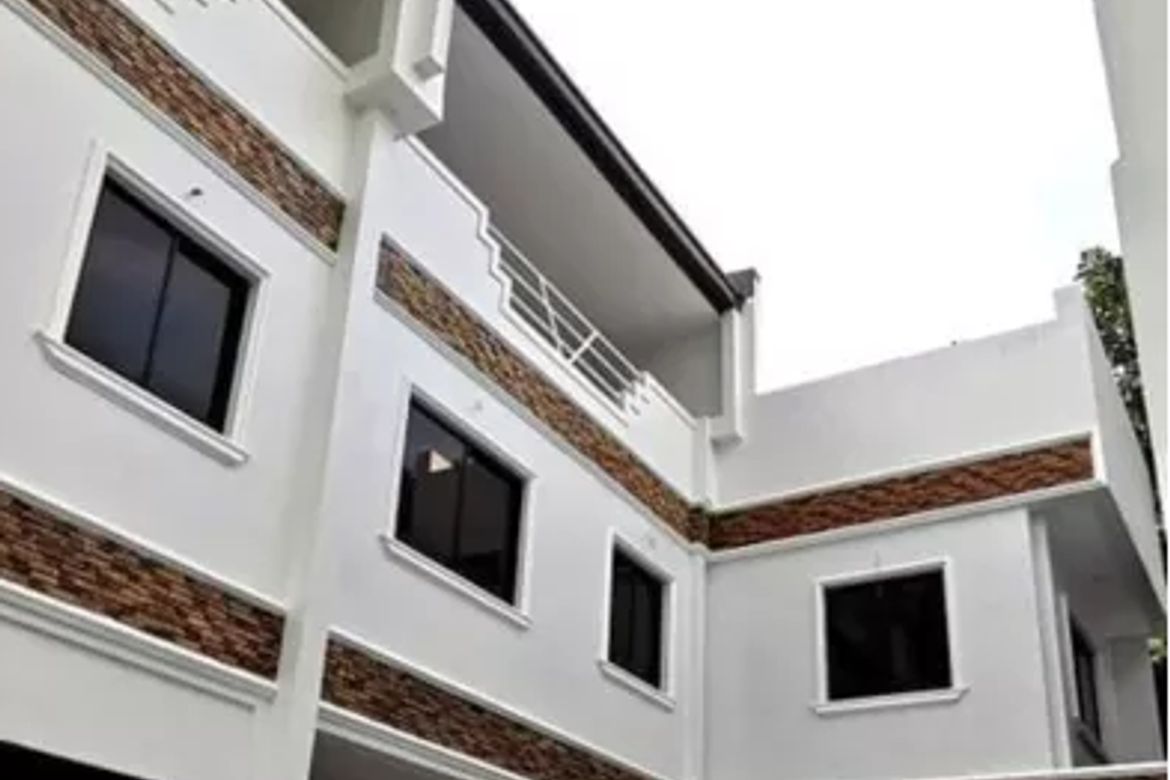2 Bedroom Townhouse for Sale in Salapan, San Juan, Metro Manila near LRT-2 J. Ruiz