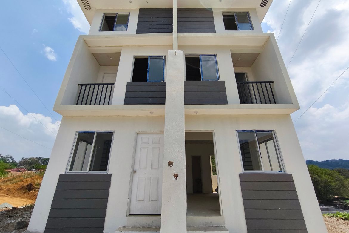 2 Bedroom Townhouse for Sale in San Jose, Antipolo, Rizal