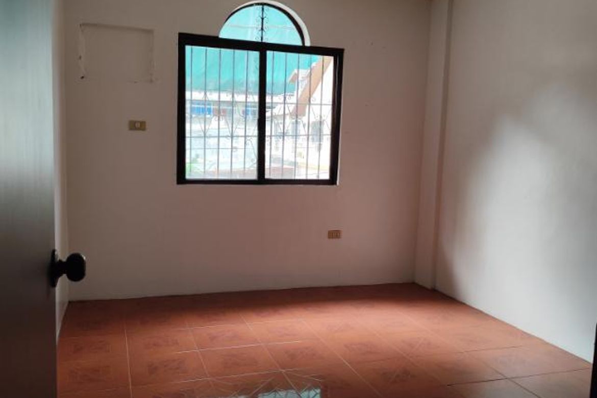 2 Bedroom Townhouse for Sale in San Miguel, Taguig, Metro Manila – photo 7