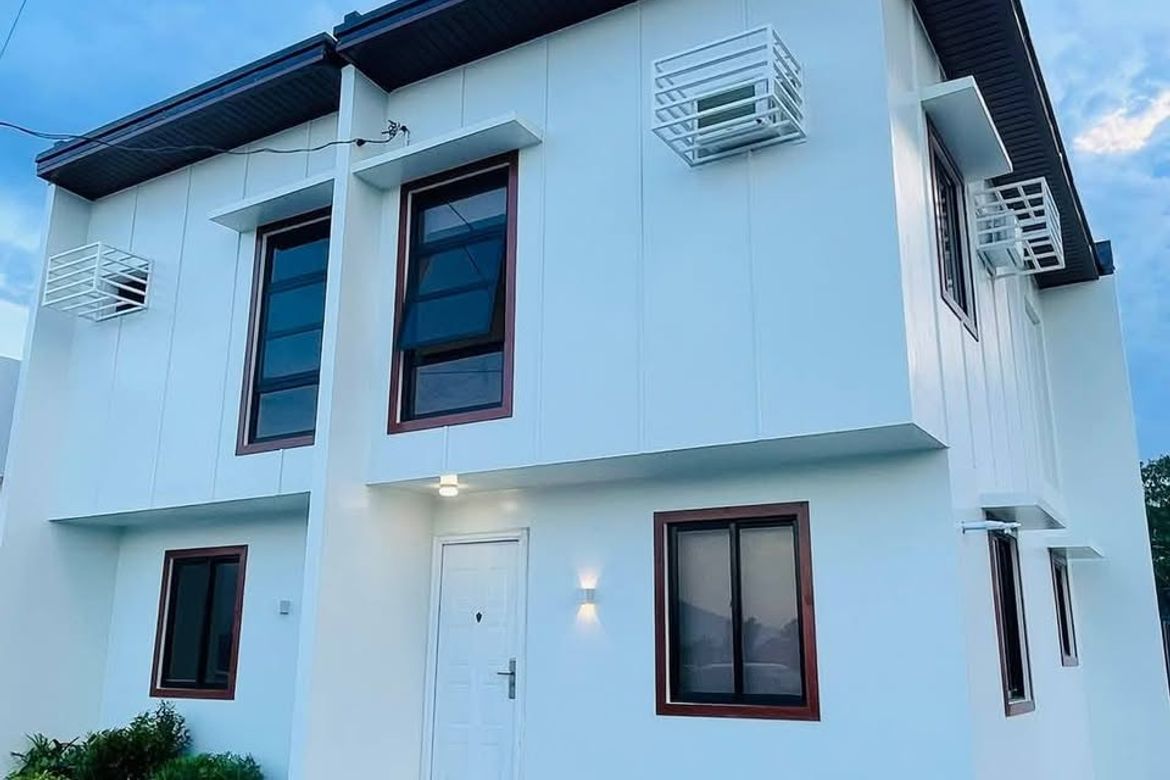 2 Bedroom Townhouse for Sale in Santa Cruz, Magalang, Pampanga