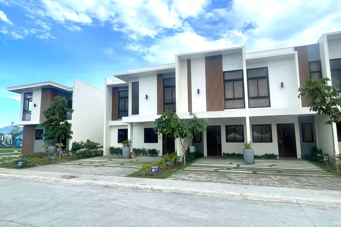 2 Bedroom Townhouse for Sale in Santa Maria, Mabalacat, Pampanga