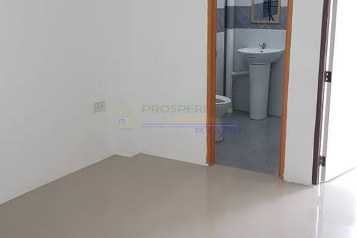2 Bedroom Townhouse for Sale in Santo Domingo, Cainta, Rizal – photo 6