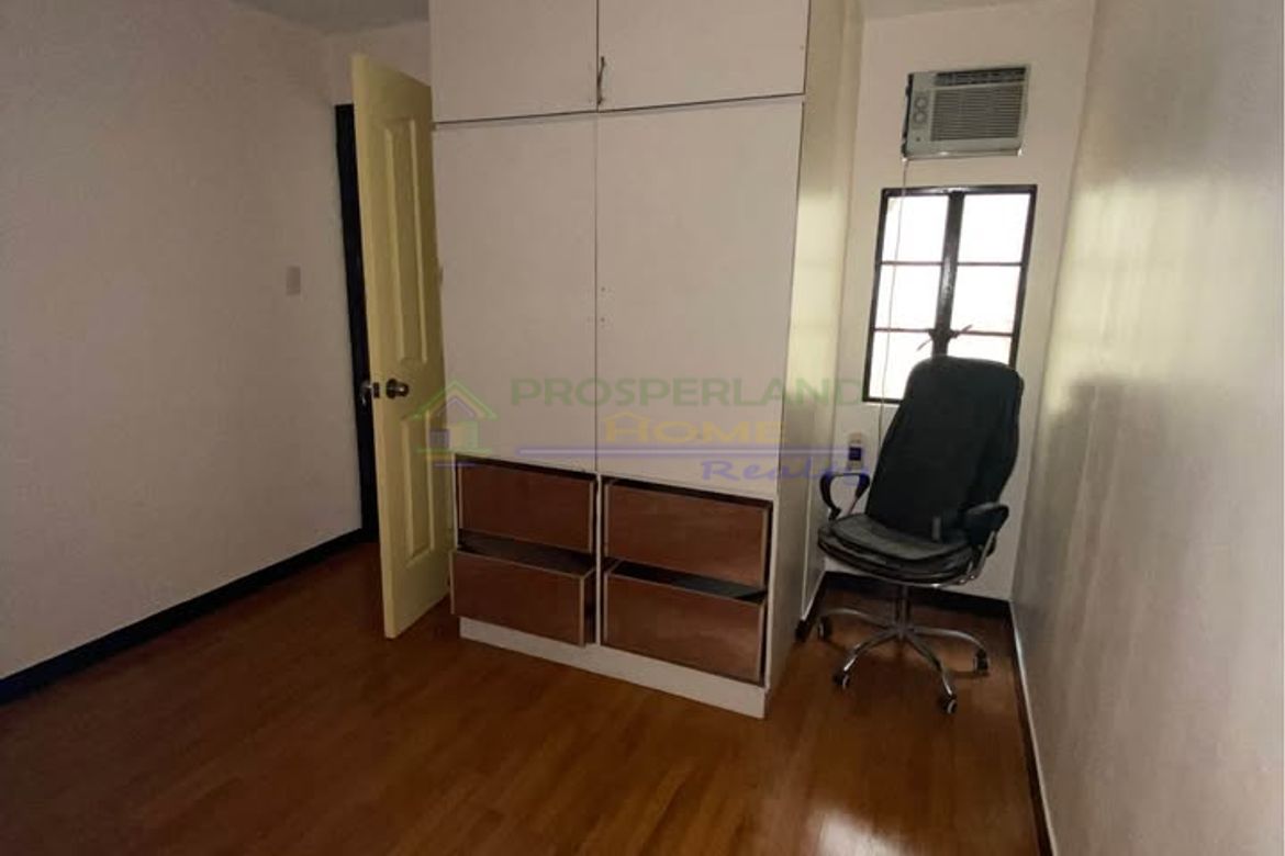 2 Bedroom Townhouse for Sale in Santo Domingo, Cainta, Rizal – photo 5