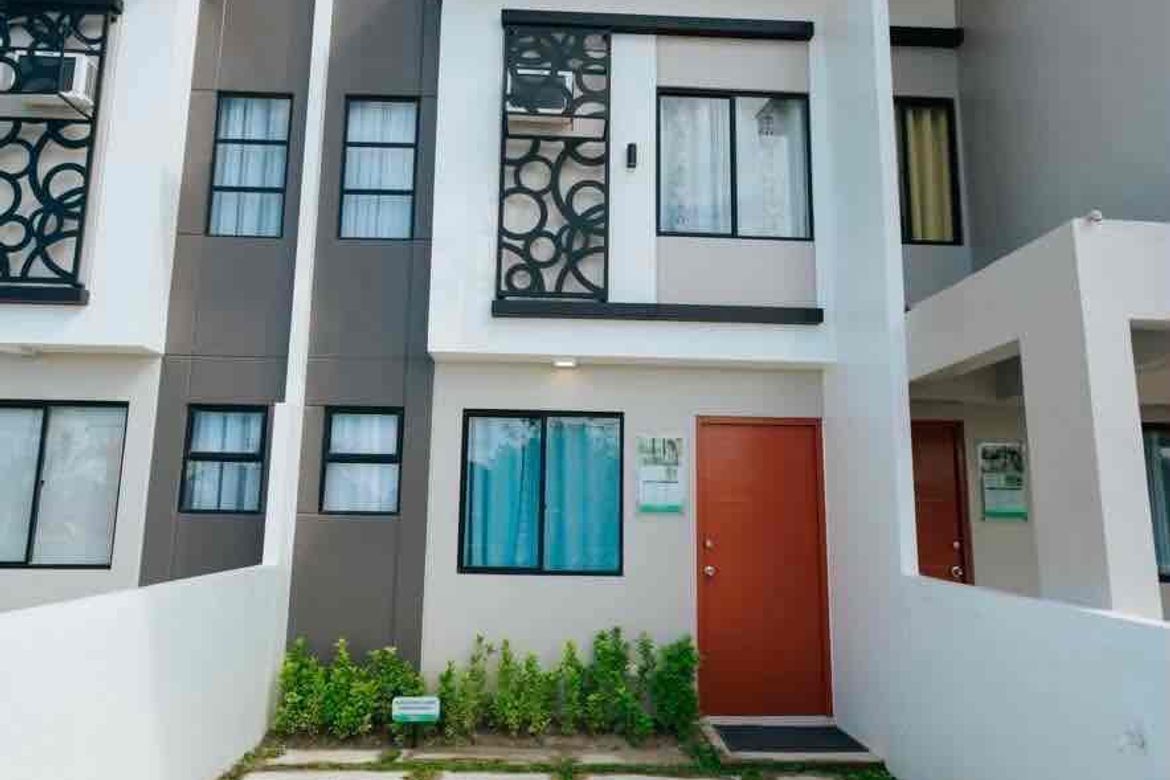 2 Bedroom Townhouse for Sale in Santo Rosario, Magalang, Pampanga