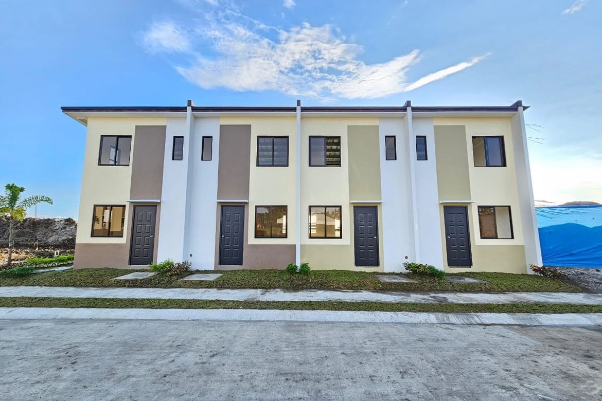 2 Bedroom Townhouse for Sale in Timalan Concepcion, Naic, Cavite