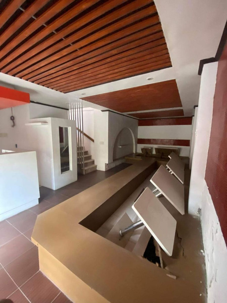 2-Storey Commercial Building with Roof Deck and Parking for Sale in General Trias, Cavite – photo 7