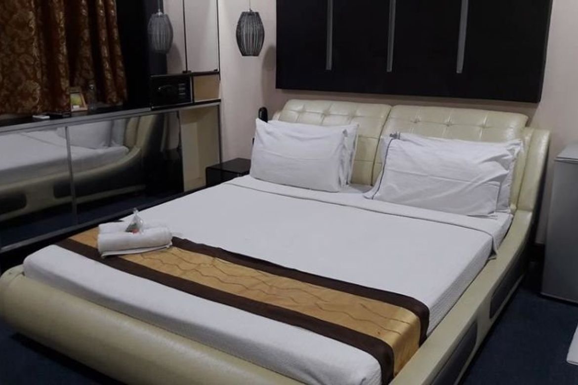 20 Bedroom Commercial for Sale in Bical, Mabalacat, Pampanga
