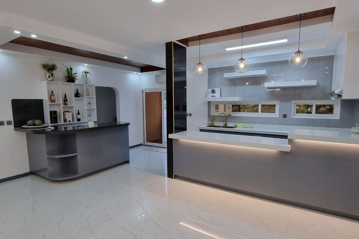 21 Bedroom Villa for Sale in Cuayan, Angeles, Pampanga – photo 2