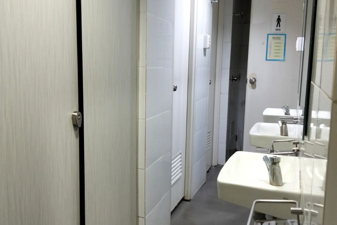 22 Bedroom Apartment for Sale in Pitogo, Makati City near MRT-3 Buendia – photo 7