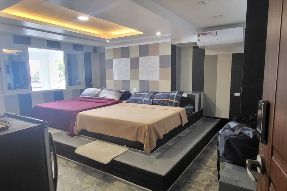 28 Bedroom Hotel / Resort for Sale in Palangan, Puerto Galera, Oriental Mindoro – photo 2