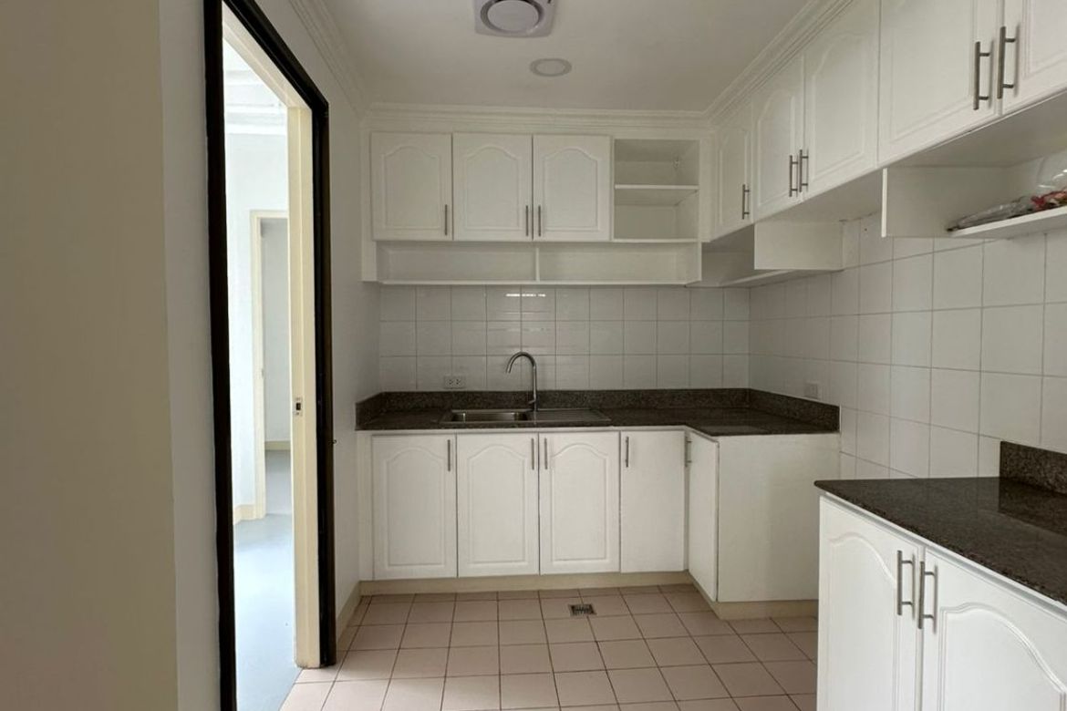 3 Bedroom Apartment for Rent in Addition Hills, Mandaluyong, Metro Manila photo 8
