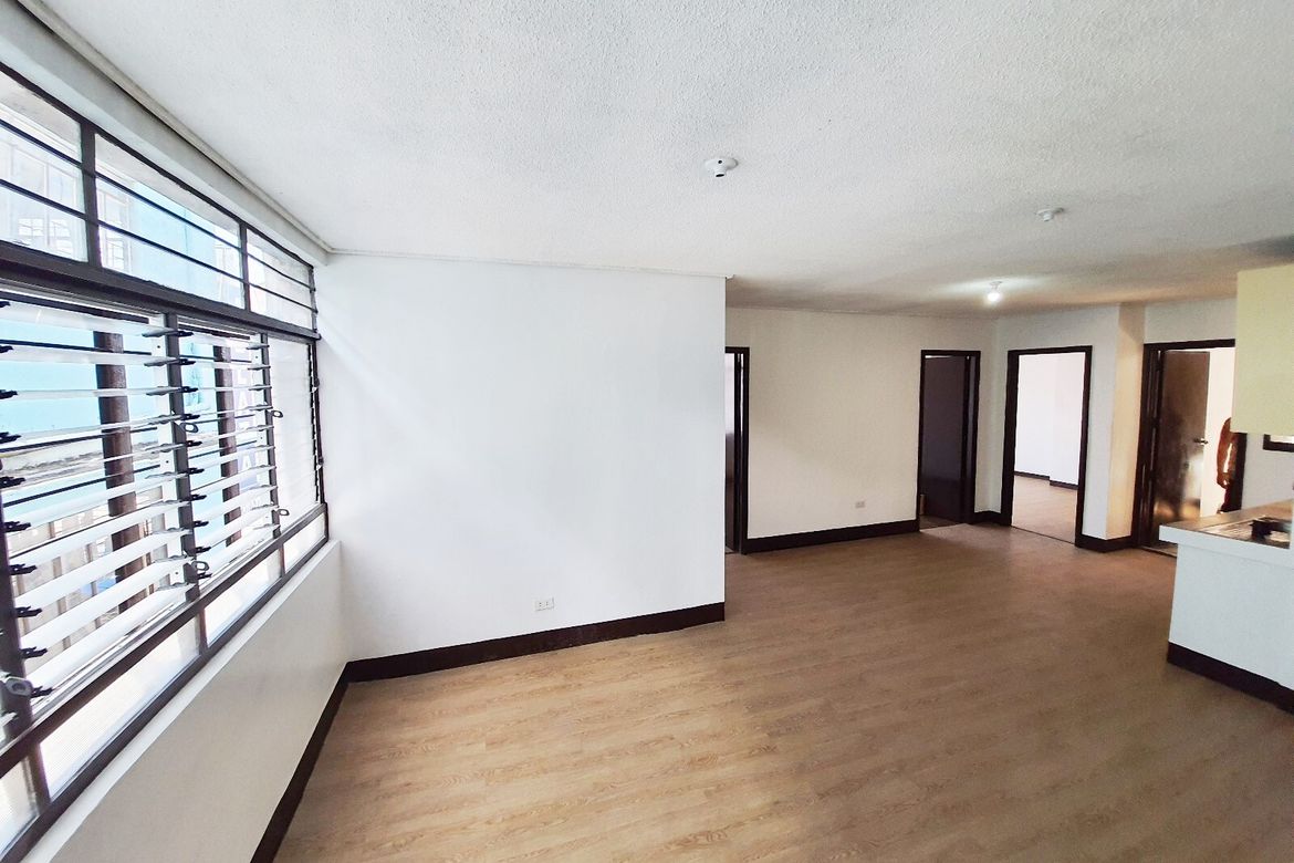 3 Bedroom Apartment for Rent in Barangay 40, Pasay, Metro Manila near LRT-1 Gil Puyat photo 2