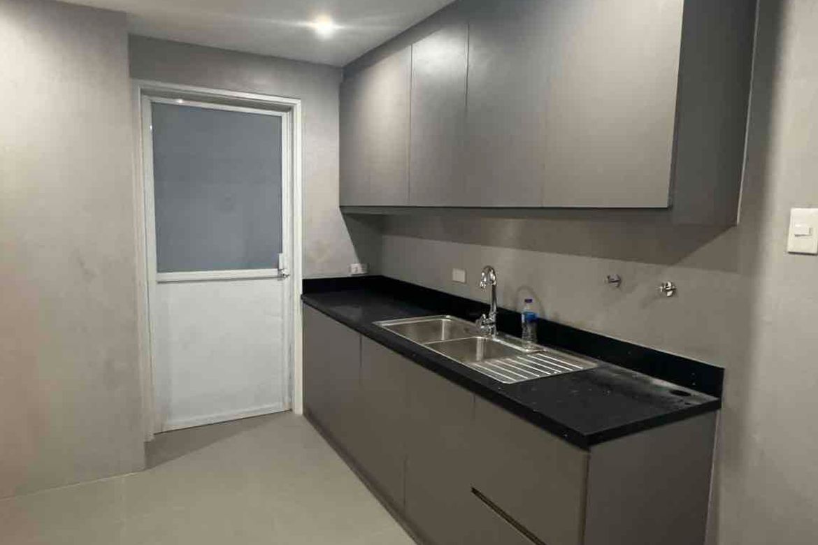 3 Bedroom Apartment for Rent in Bel-Air, Makati, Metro Manila photo 3