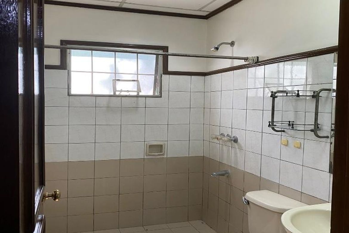 3 Bedroom Apartment for Rent in Cupang, Muntinlupa, Metro Manila photo 6