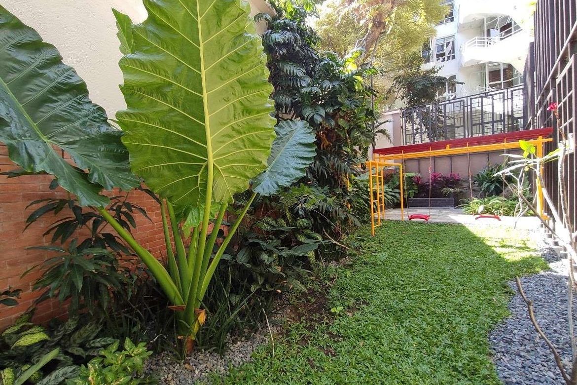 3 Bedroom Apartment for Rent in Horseshoe, Quezon City, Metro Manila near LRT-2 Betty Go-Belmonte photo 7