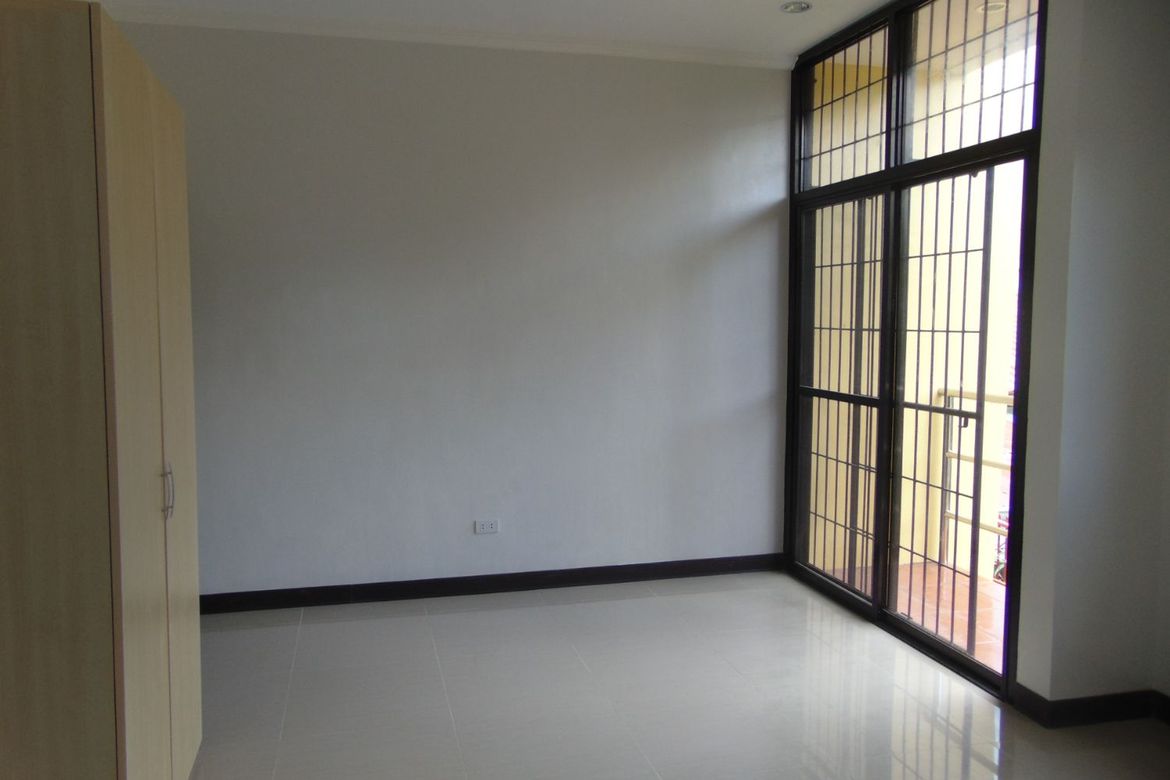 3 Bedroom Apartment for Rent in Lahug, Cebu City, Cebu photo 3