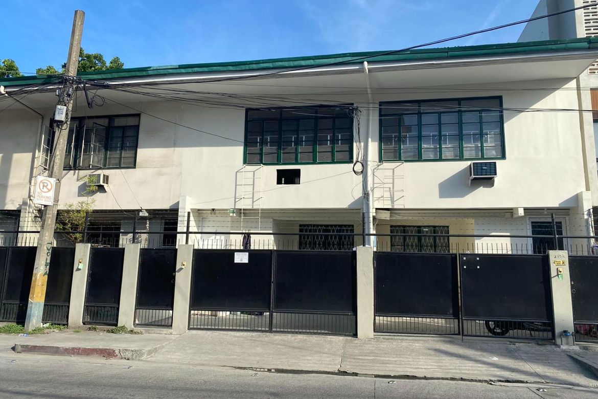 3 Bedroom Apartment for Rent in San Isidro, Makati, Metro Manila