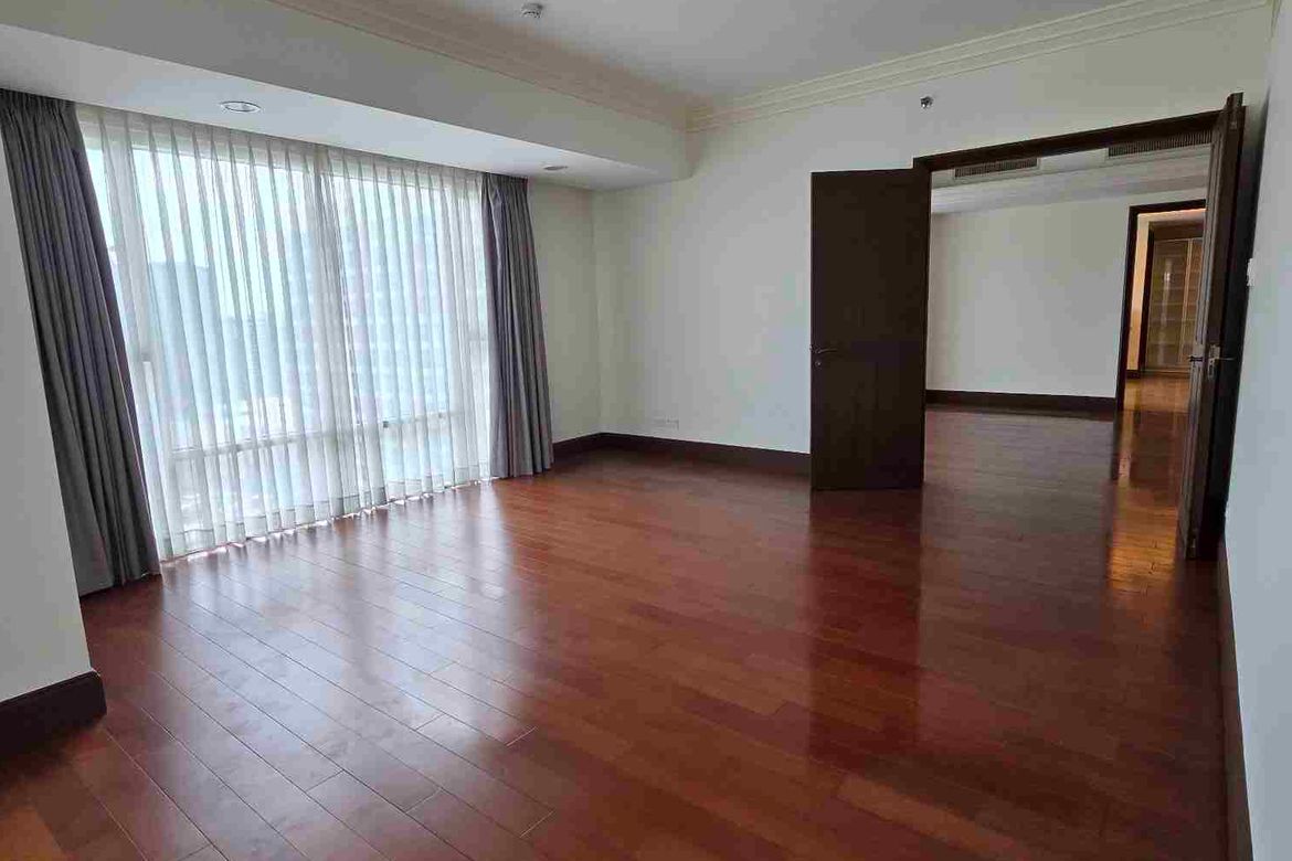 3 Bedroom Apartment for Rent in Urdaneta, Makati, Metro Manila near MRT-3 Ayala photo 4