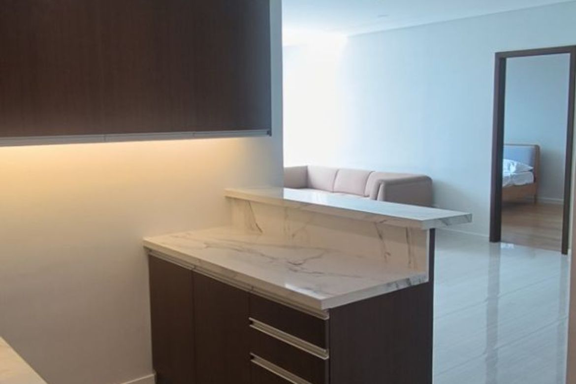 3 Bedroom Condo for Rent in Baclaran, Parañaque, Metro Manila near LRT-1 EDSA photo 3