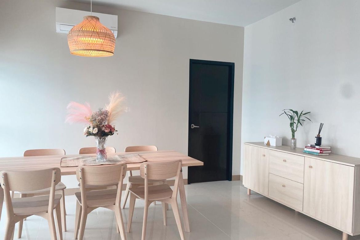3 Bedroom Condo for Rent in Bayshore Residential Resort, Tambo, Parañaque, Metro Manila photo 2